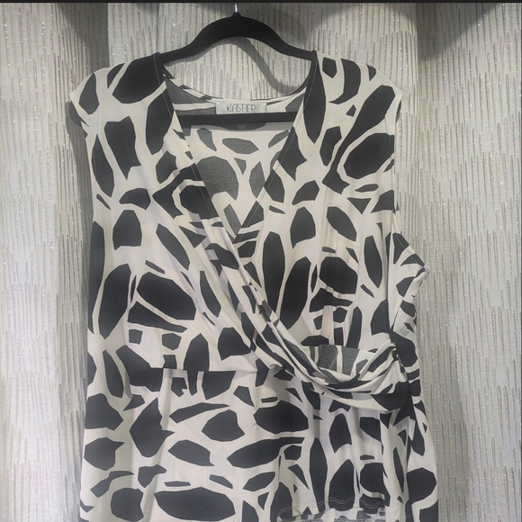 Kasper Tops - Kasper Women's Abstract Black and White Blouse